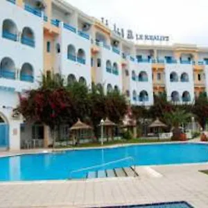 Le Khalife