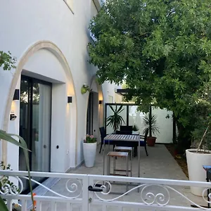 Luxueux 70m2-rez De Chaussee- Pied Dans L'eau-10 M De La Piscine Collective- Centre D'hammamet,dans La Partie Residentielle De L'hotel Dar Hayet-1 Parentale-1 Avec 1 Grand Lit Double-grande Terrasse Appartamento *